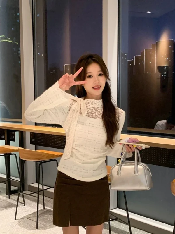 Ribbon Collar Long Sleeve Top