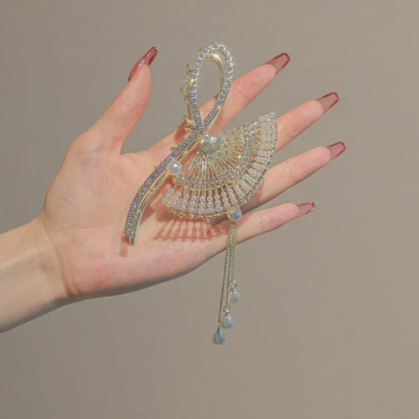 69abe784f4eab060faec113f141753bb.webp New Style Antique Diamond-Studded Fan-Shaped Hair Clip Pearl Tassel Large Metal Shark Classy Super Fairy Plate Hairpin