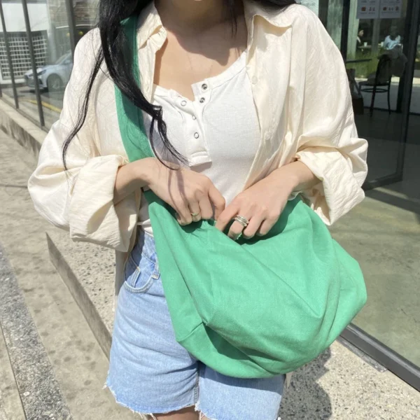 6b61c1d907dfd5de4d98cd70c2a3331d.webp Korean Version of the New Large-capacity Messenger Bag