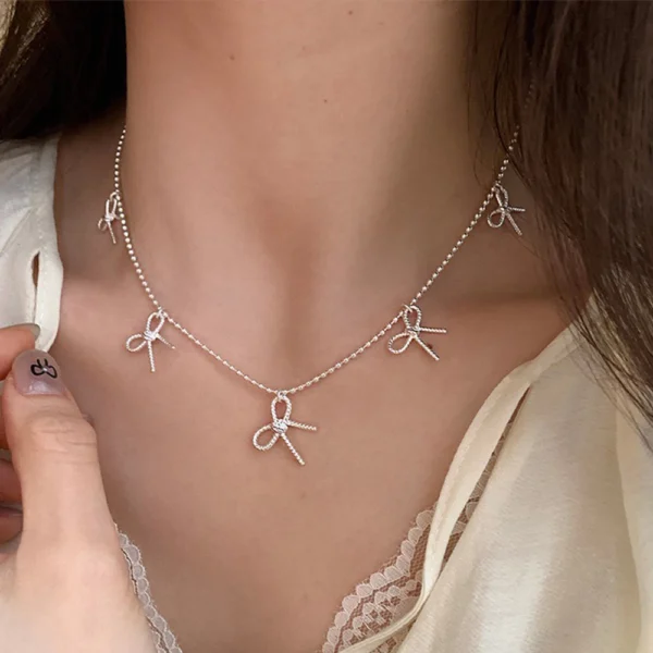 sg-11134201-7rdwh-lxmr7mohf71cd6.webp Korea Dongdaemun Bow Necklace Female